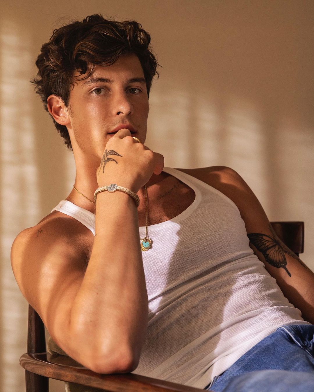 Shawn Mendes po raz pierwszy o swojej orientacji. Od lat słyszy, że jest gejem