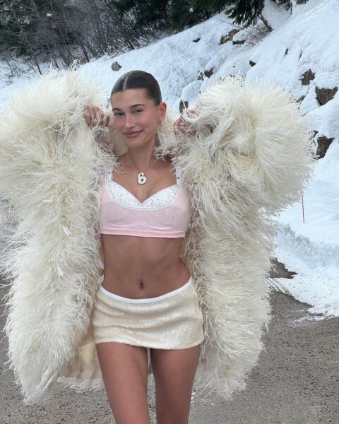 Ski bunny w wydaniu Hailey Bieber 