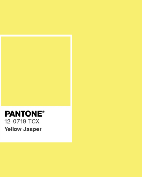 Prostokąt w pastelowym odcieniu żółci, reprezentujący kolor Pantone „Yellow Jasper”.