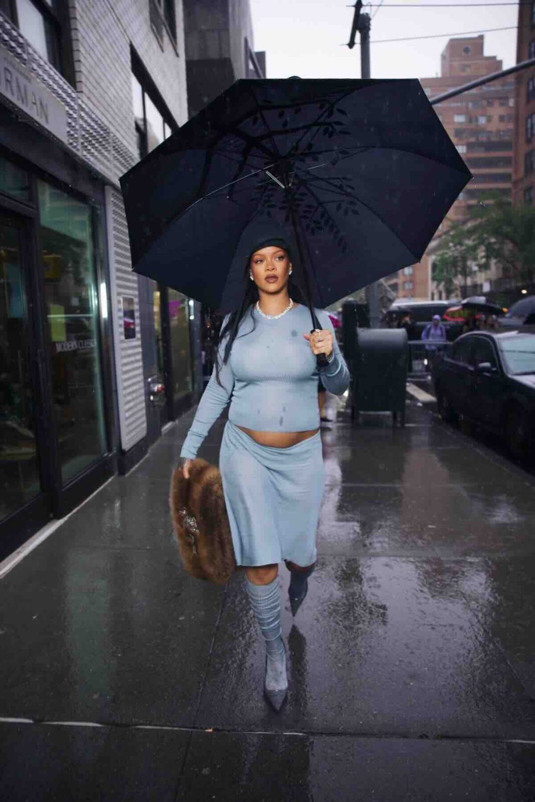 Rihanna w ciąży! Met Gala 2025 to jej najbardziej osobiste wejście w historii