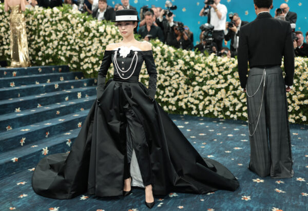 Jennie Kim poses during the Met Gala, an annual fundraising gala held for the benefit of the Metropolitan Museum of Art's Costume Institute with this year's theme 'Superfine: Tailoring Black Style,' in New York City, New York, U.S., May 5, 2025.,Image: 995483308, License: Rights-managed, Restrictions: , Model Release: no, Credit line: Mario Anzuoni / Reuters /