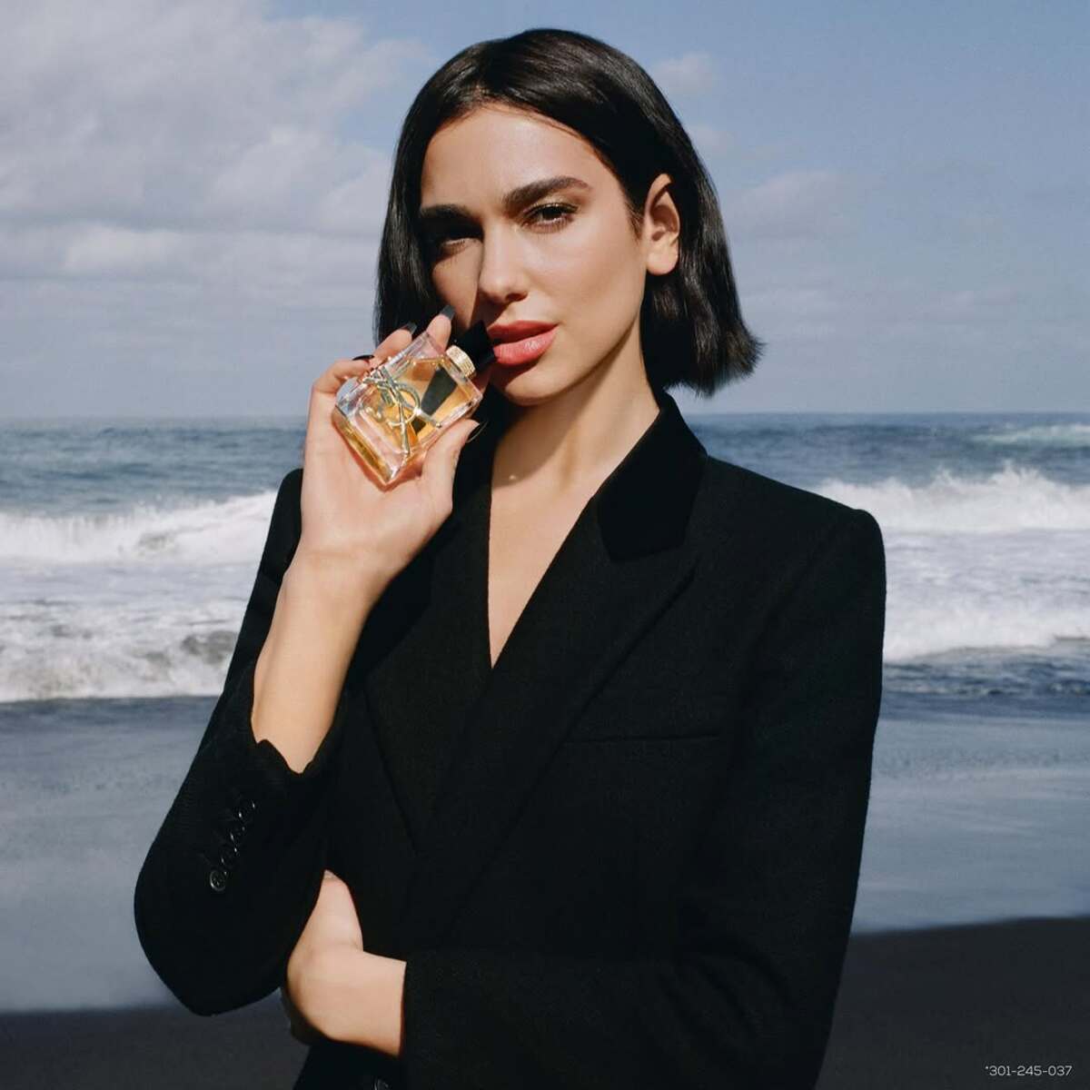 Znana drogeria kusi luksusem! Nie możesz przegapić tej promocji na perfumy premium