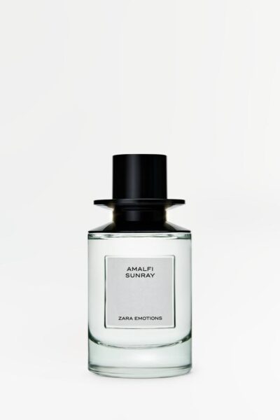 Zdjęcie produktowe perfum Zara Amalfi Sunray. Perfumy mają proste opakowanie i minimalistyczną etykietę oraz czarną nakrętkę.